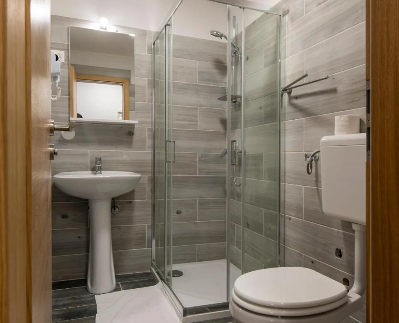 招待所 Casa Garibaldi - Rooms With Private Bathrooms Petrovija
