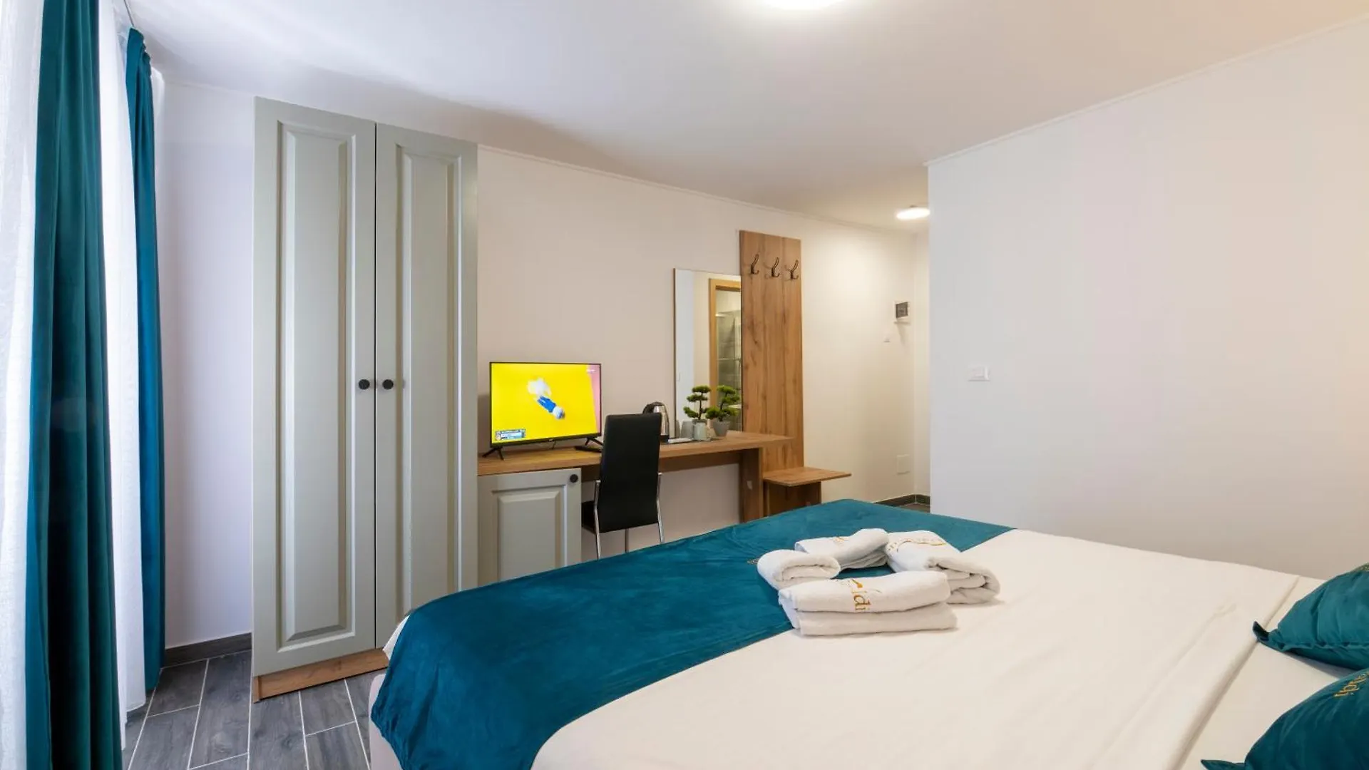 Casa Garibaldi - Rooms With Private Bathrooms Petrovija